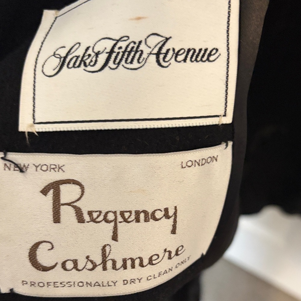 Regency Cashmere Saks vintage Elegant Coat with Fur Collar! Classic! W/Hat - Picture 4 of 16